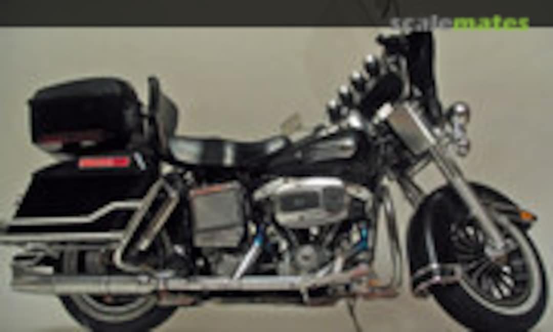 Harley-Davidson FLH Classic 1:6