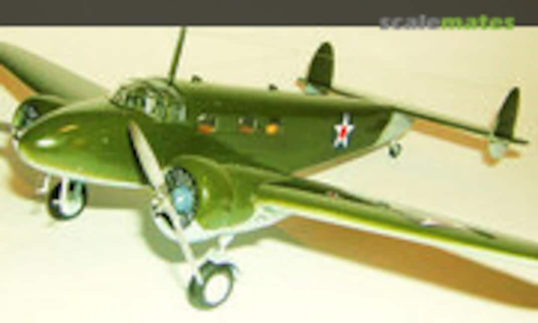 Lockheed Model 12 Electra Junior 1:72