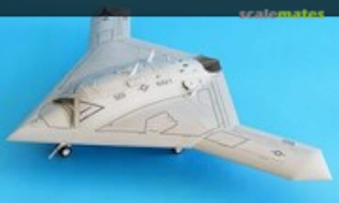 Northrop-Grumman X-47B Pegasus 1:48