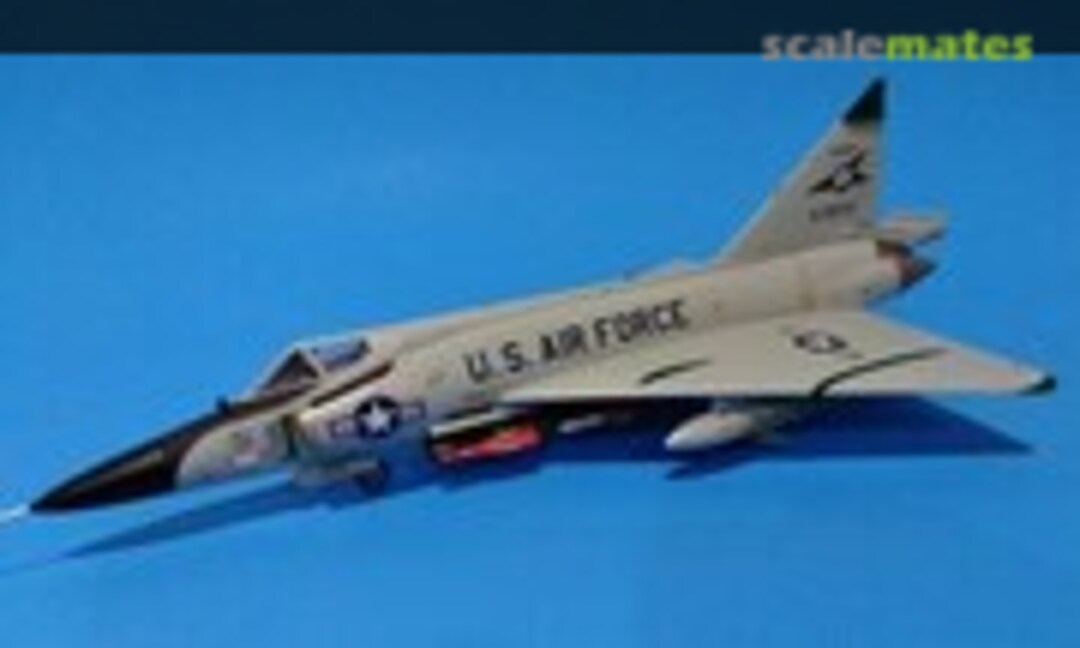 F-102 Delta Dagger 1:72