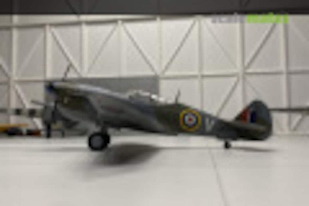 RCAF Hawk 1:48