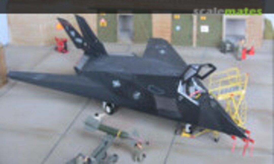 Lockheed F-117A Nighthawk 1:72