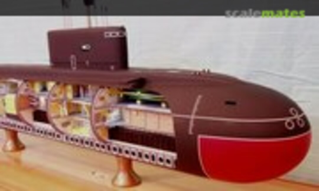 Submarine Kilo-Class Varshavyanka 1:72