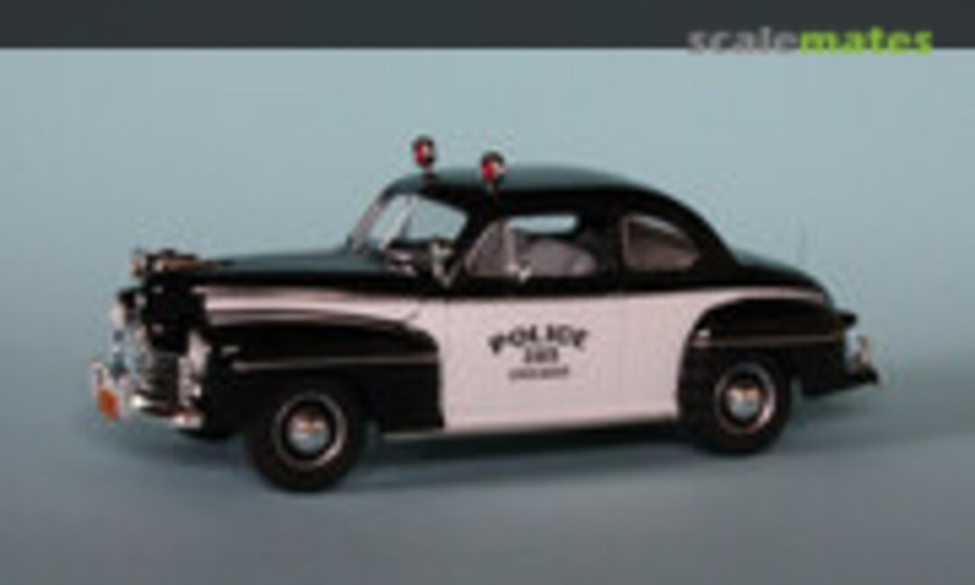 1948 Ford Coupe 1:25