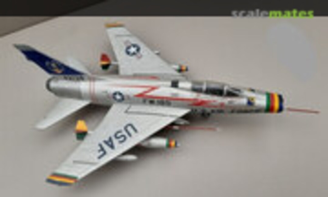 North American F-100D Super Sabre 1:72