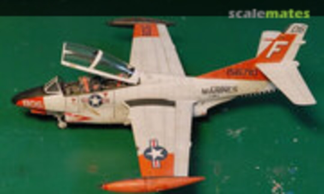 North American T-2C Buckeye 1:72