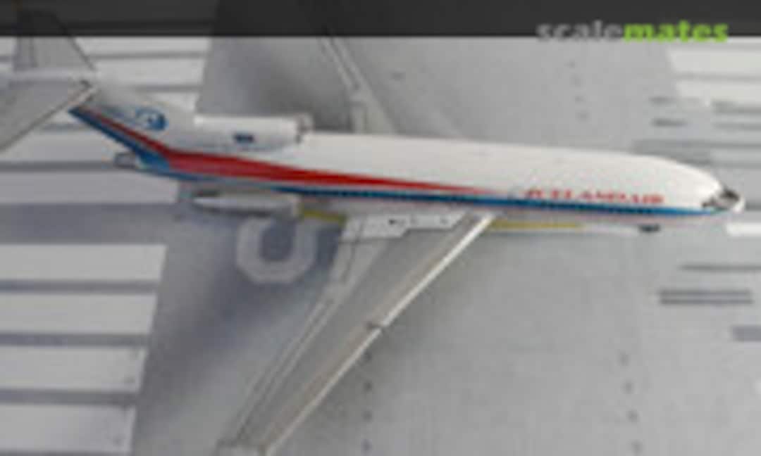 Boeing 727-108C 1:144