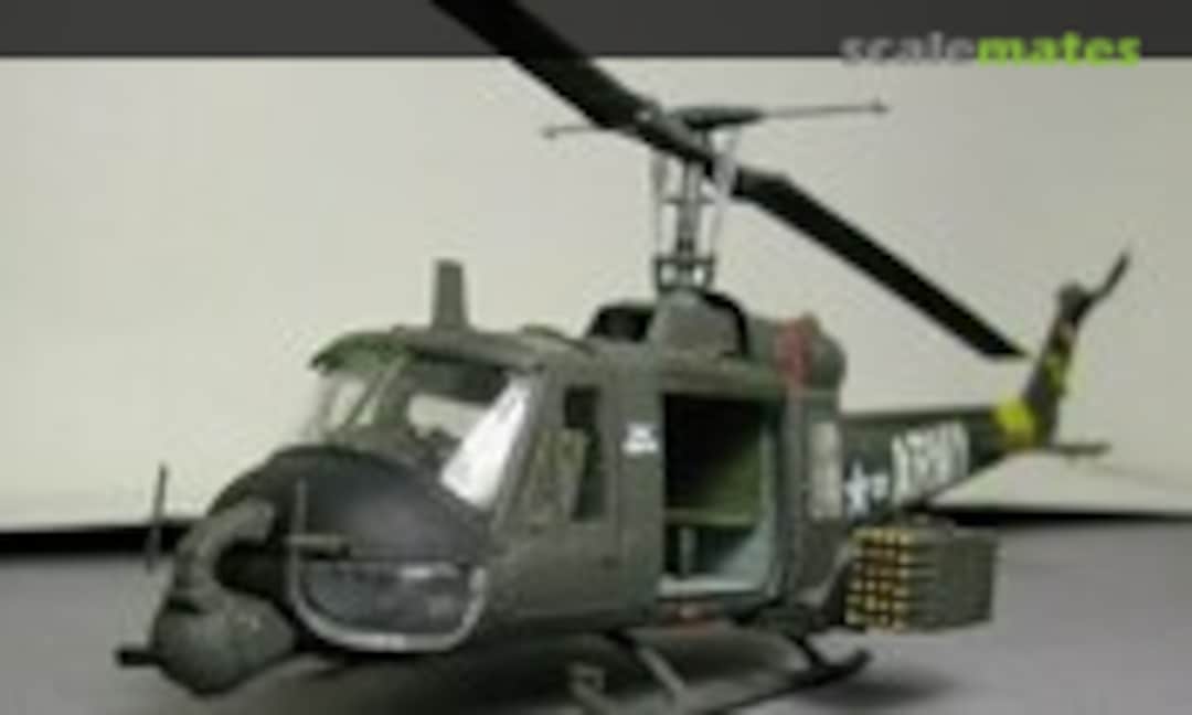 Bell UH-1B Huey 1:72