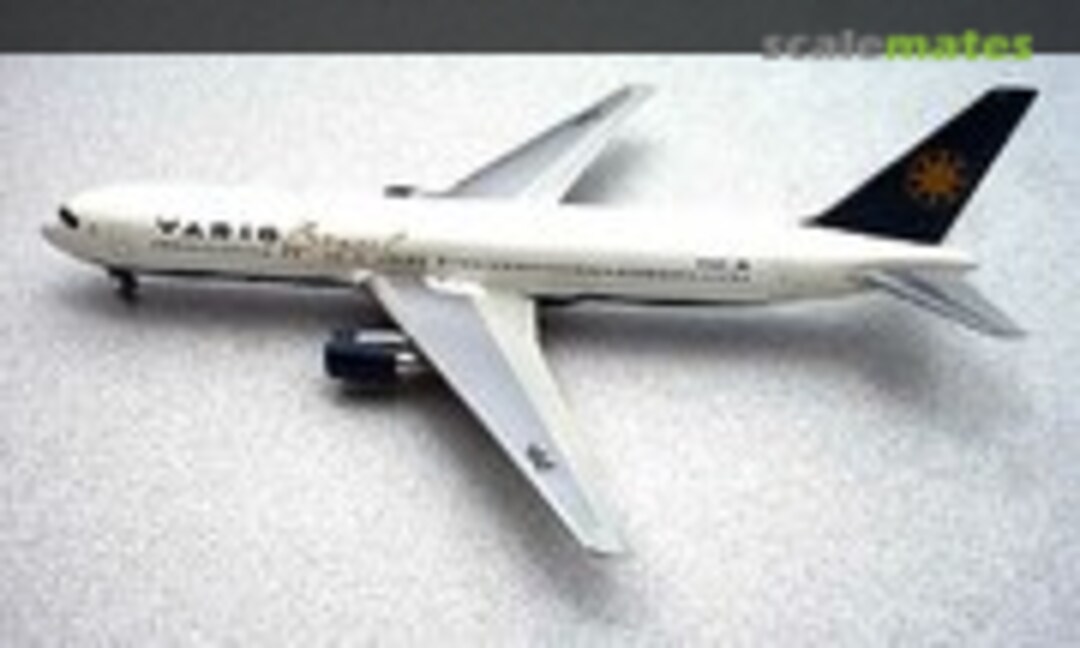 Boeing 767 1:200