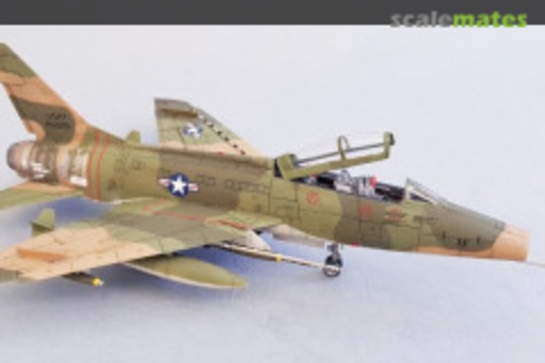 100 n n models. F-100f super Sabre (1:72). Модель f-100 super Sabre. F-100 super Sabre 1/144. 01649 Трубач 1/72 f-100d super Sabre.