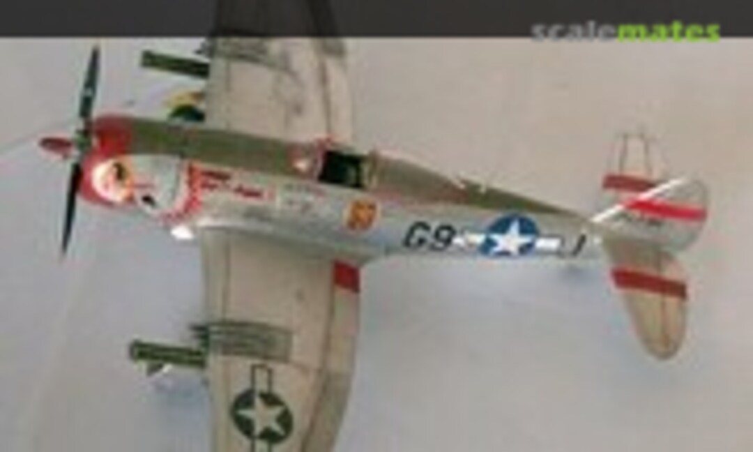Republic P-47D-25 Thunderbolt 1:72