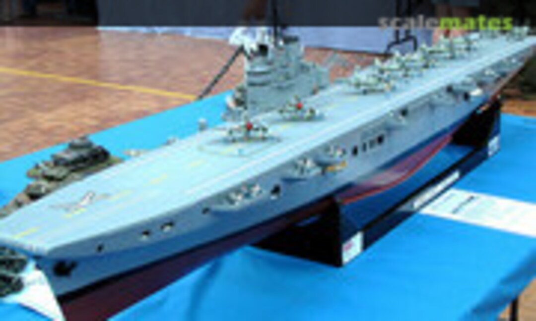 HMAS Sydney (R17) 1:72