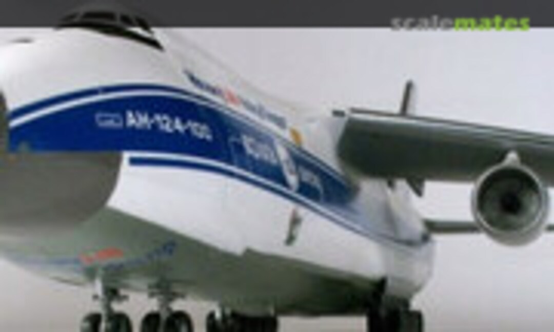 Antonov An-124 Ruslan 1:144