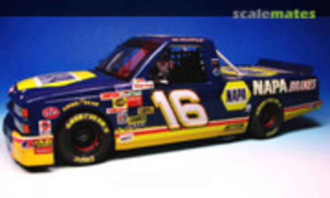 1996 Chevrolet Silverado 1:24