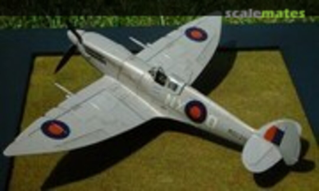 Supermarine Spitfire Mk.VII 1:48