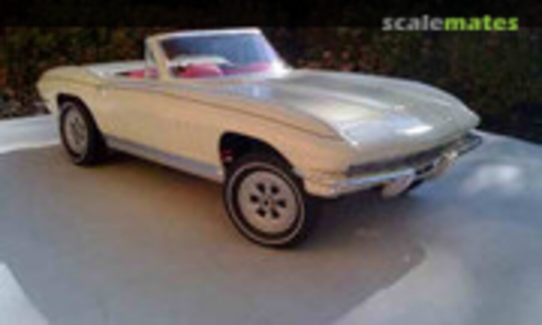 1965 Chevrolet Corvette 1:8