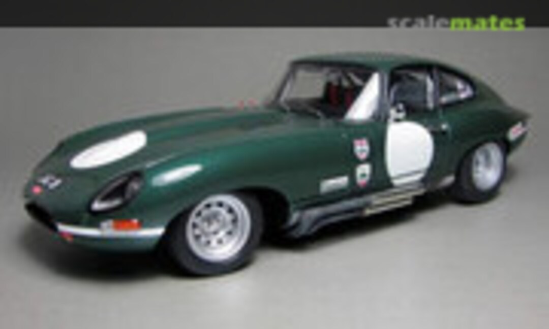 Jaguar E-Type Serie I Competition 1:18