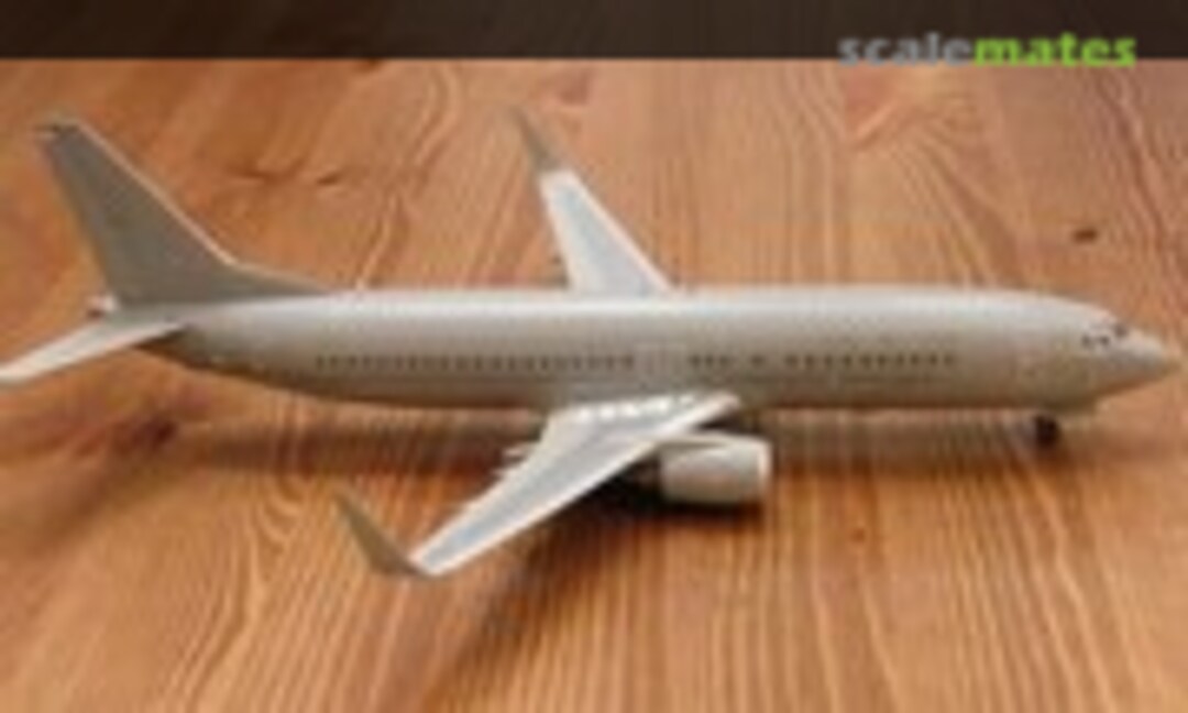 Boeing 737-400 1:144