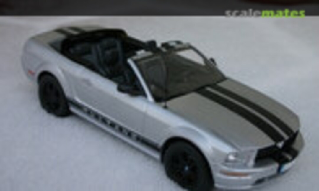 2006 Ford Mustang GT 1:25