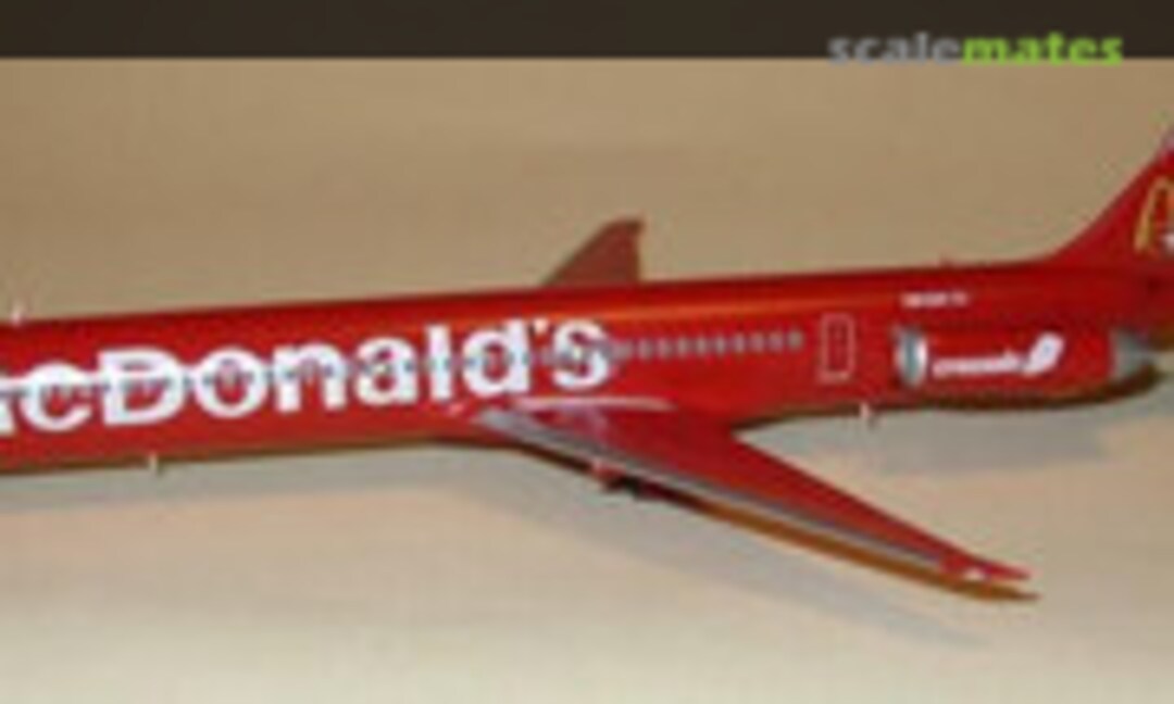 McDonnell Douglas MD-80 1:144
