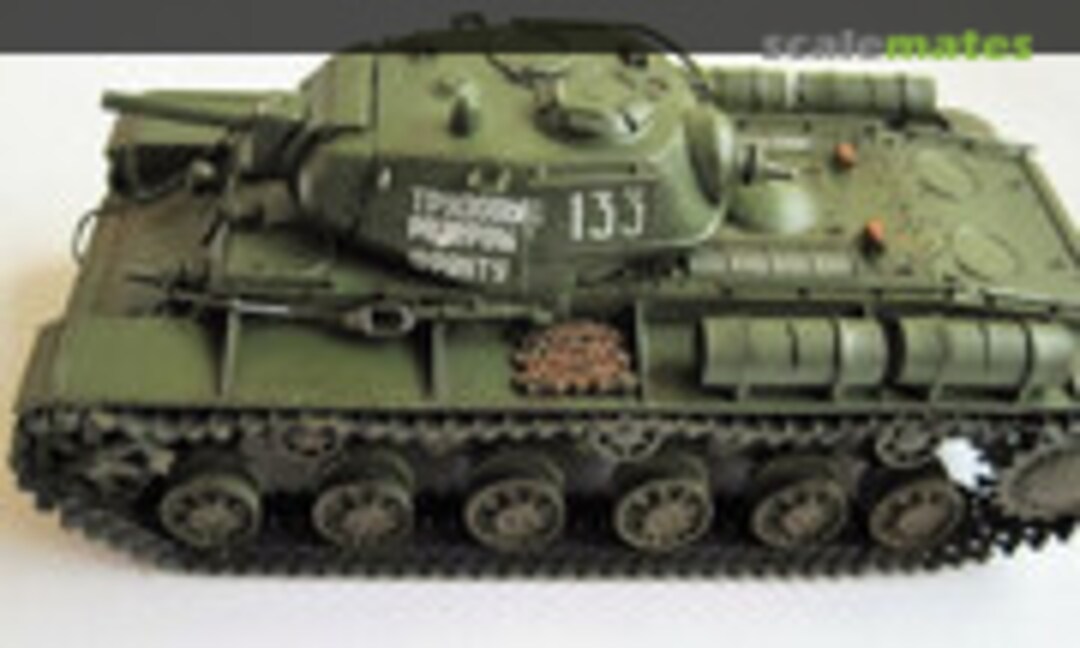 PST 1/72 KV-8S Heavy Flamethrower Tank 1:72