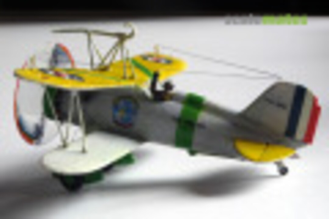 Curtiss F9C-2 Sparrowhawk 1:72