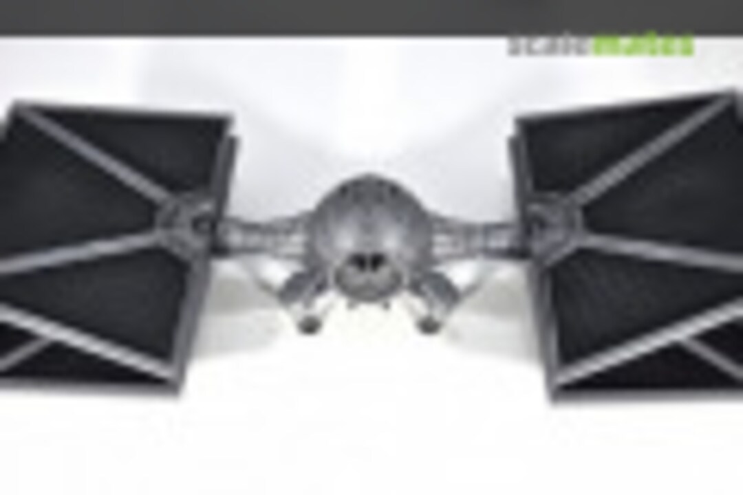 Outland Tie Fighter 1:65