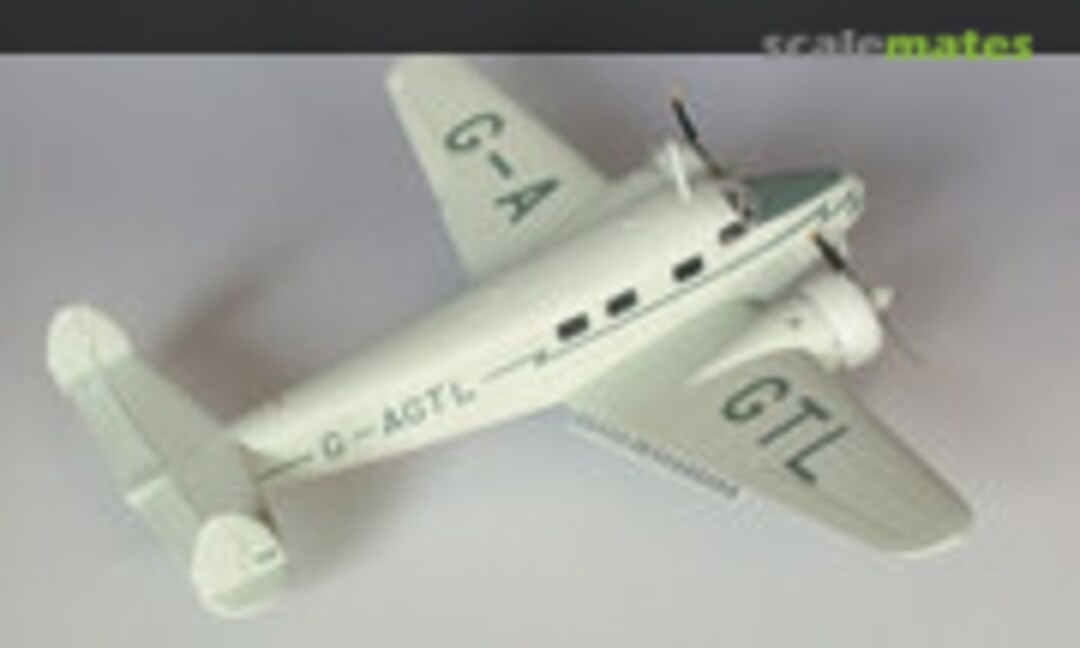 Lockheed Model 12 Electra Junior 1:72