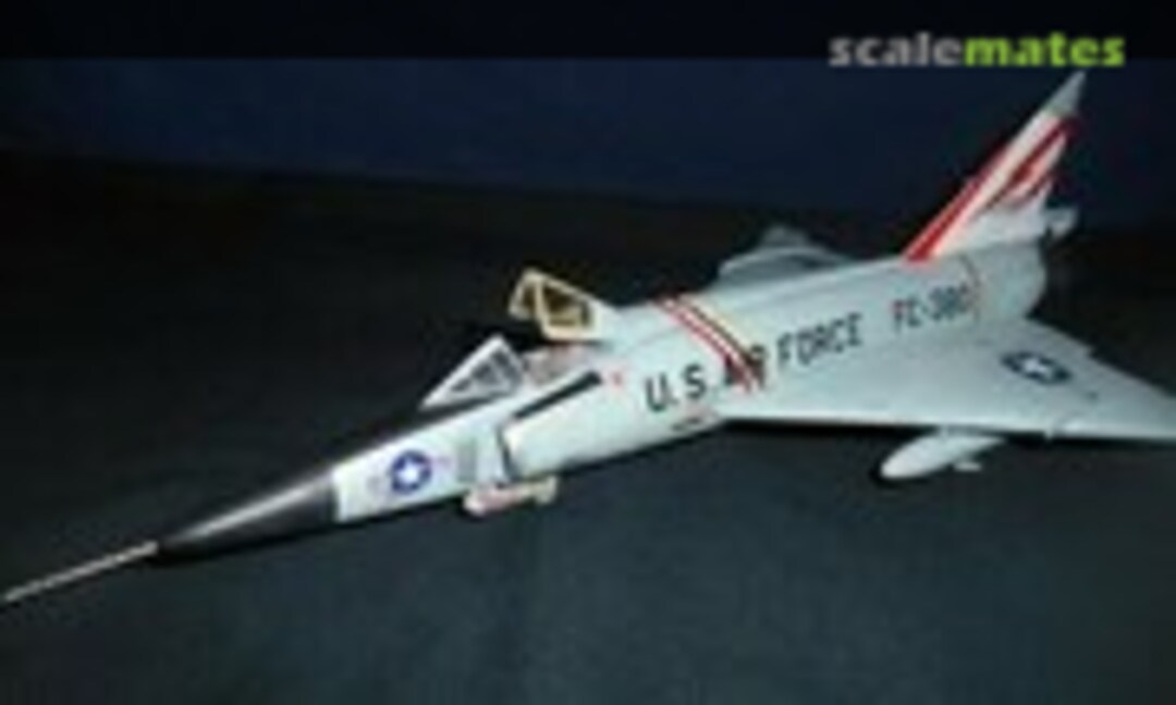 F-102A Delta Dagger 327th F.I.S. (ca. 1958) 1:72