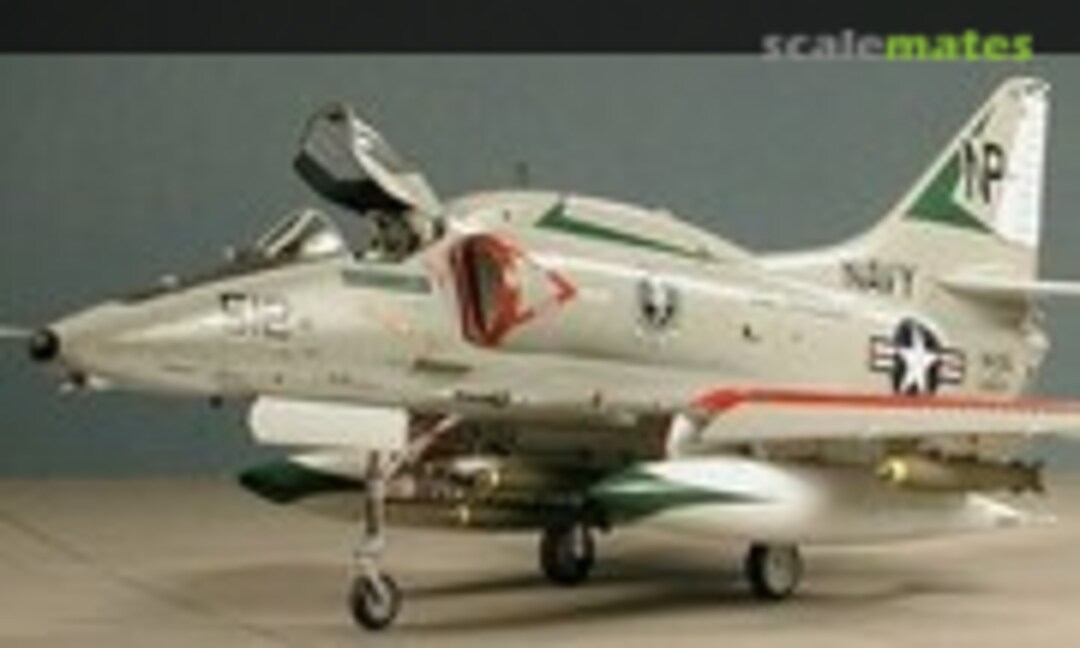 Douglas A-4F Skyhawk 1:48