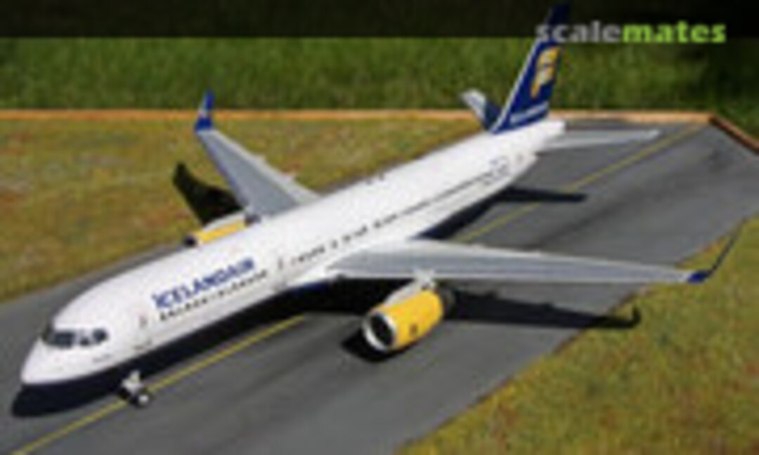 Boeing 757-208 1:144