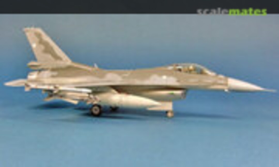 Lockheed Martin F-16C Fighting Falcon 1:48