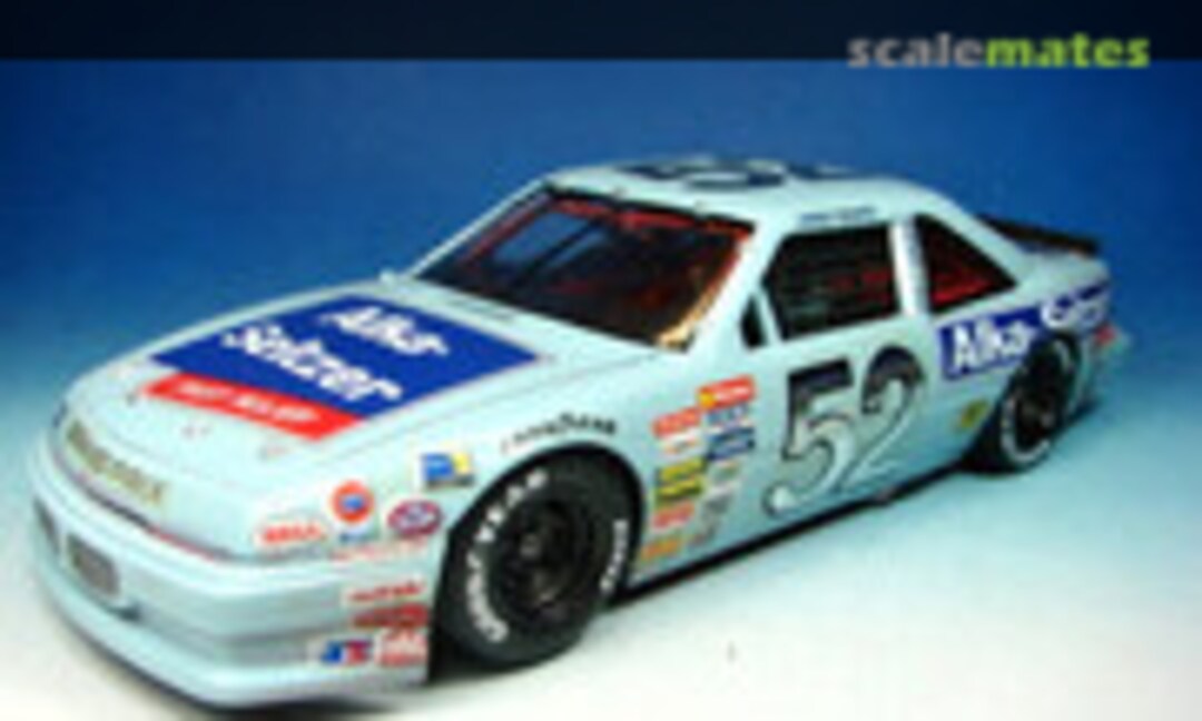 1990 Pontiac Grand Prix 1:24