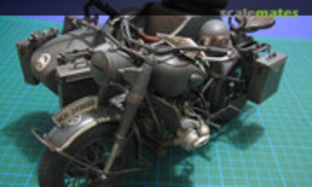 Revell 03070 BMW R75 with Side Car 2点セット