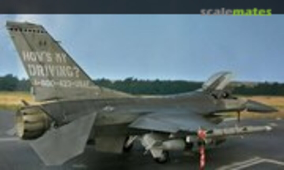 General Dynamics F-16C Fighting Falcon 1:32