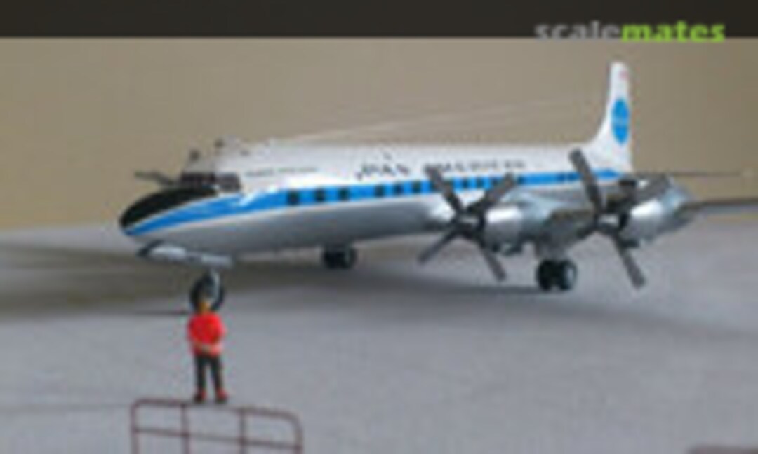 Douglas DC-7C 1:144