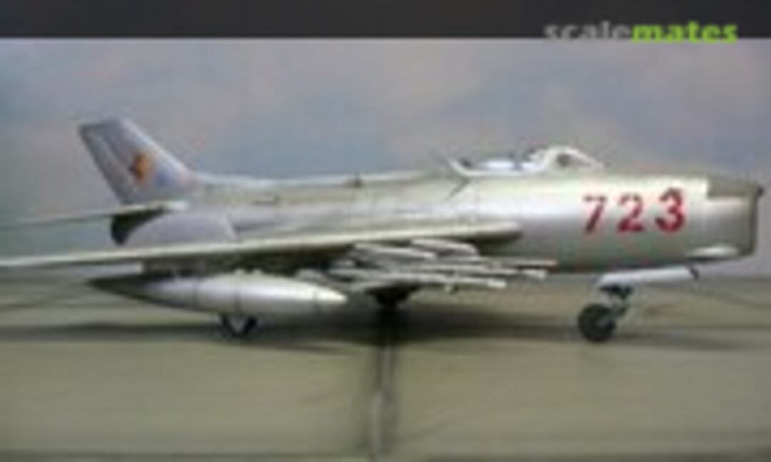 Mikoyan-Gurevich MiG-19PM Farmer-E 1:48
