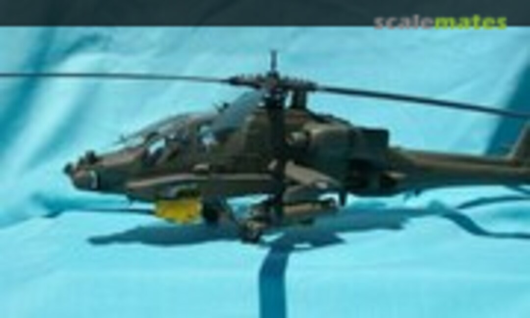 Apache Helicopter 1:32