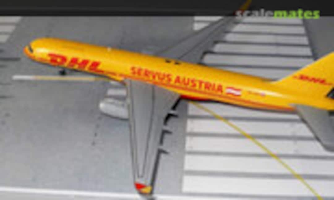 Boeing 757-223PCF 1:144